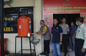 Kapolres Semarang Terima Bantuan Wastafel Portabel dari PDAM Kab. Semarang
